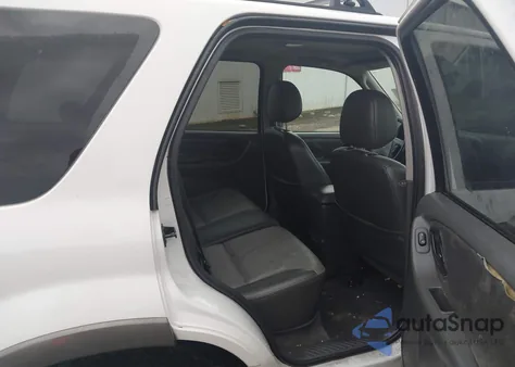 2003 Ford Escape Xlt from USA, damaged, VIN 1FMCU03193KB78578